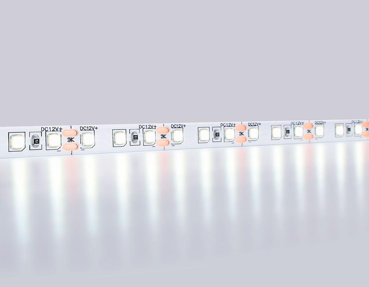 фото светодиодная влагозащищенная лента холодный белый ambrella light 9,6w/m 120led/m 2835smd 6500к 5m gs1203 | 220svet.ru